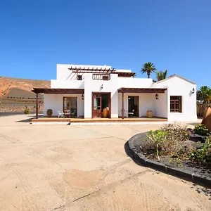 https://finca-remedios.in-canary-islands.com