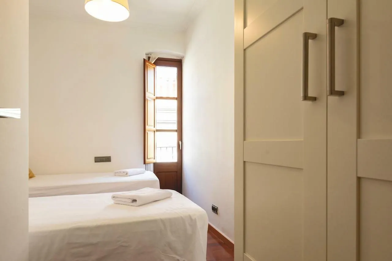 Bravissimo Mercaders 6 Girona Apartment